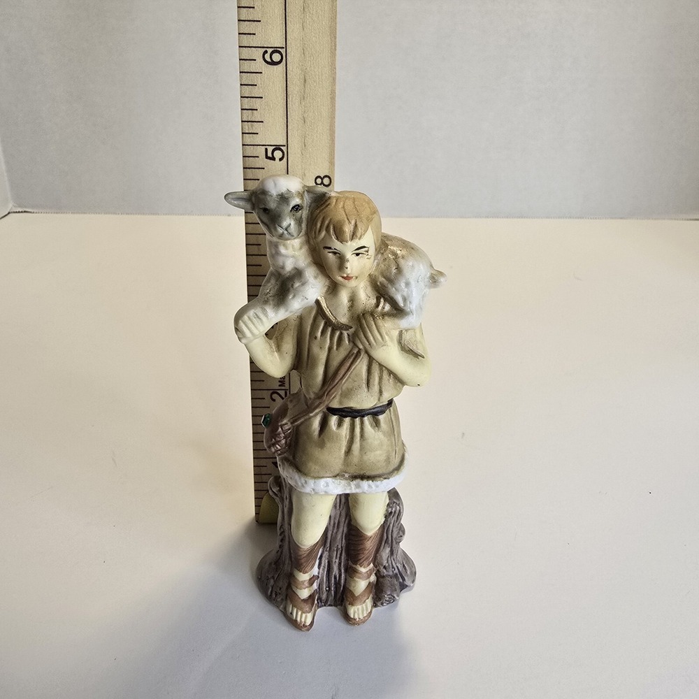 Nativity Set Porcelain Shepherd Boy Figure Replacement Part Vintage - Picture 8 of 8